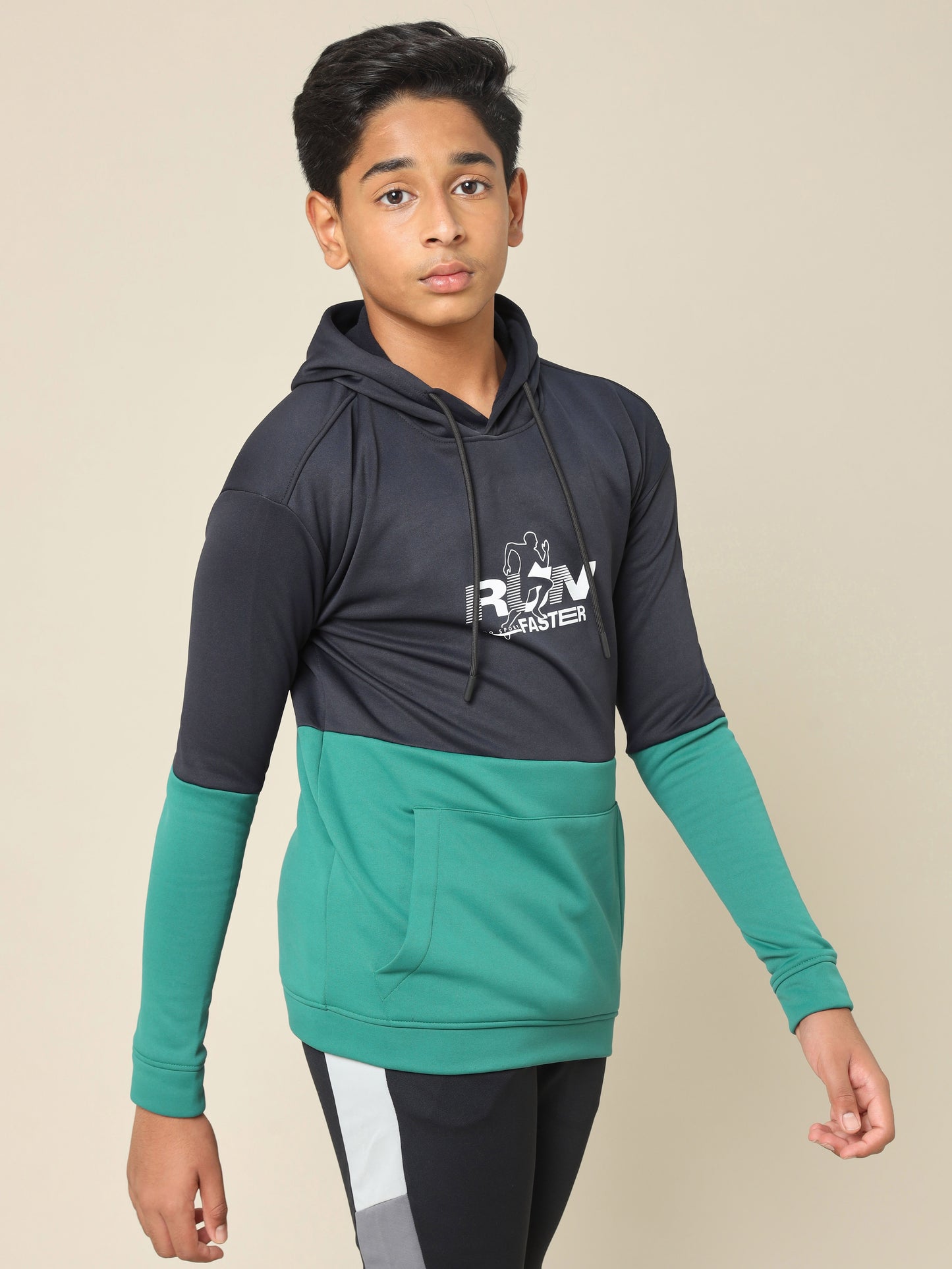 Boys Colorblock Slim Fit Hooded Sports Sweatshirt with TECHNO WARM+