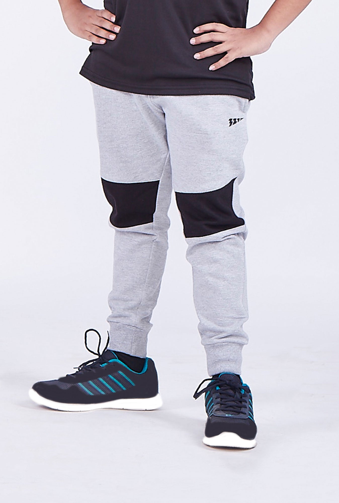 321 Sportswear Colourblocked Slim Fit Track Pants