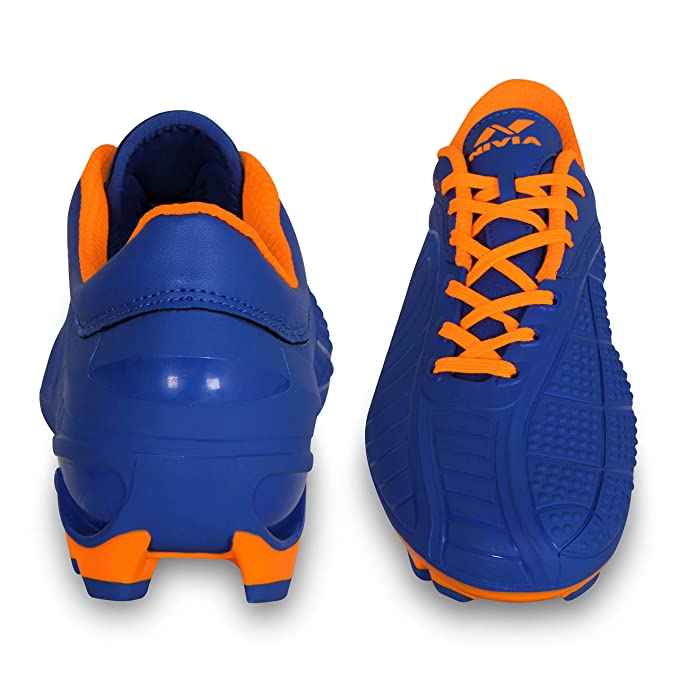 Nivia dominator best sale football shoes